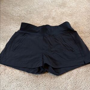 Athleta Trekkie short